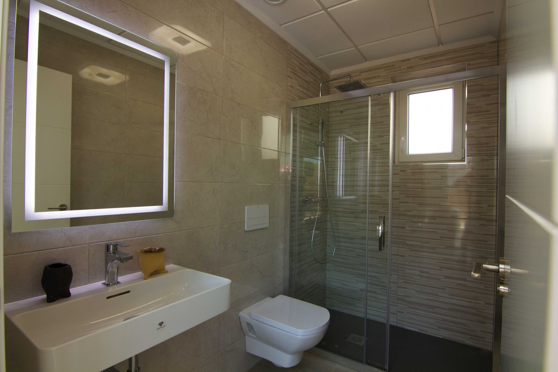 Casa a Torrevieja, Alicante, Spagna 3 camere da letto, 238 mq. N° 95740