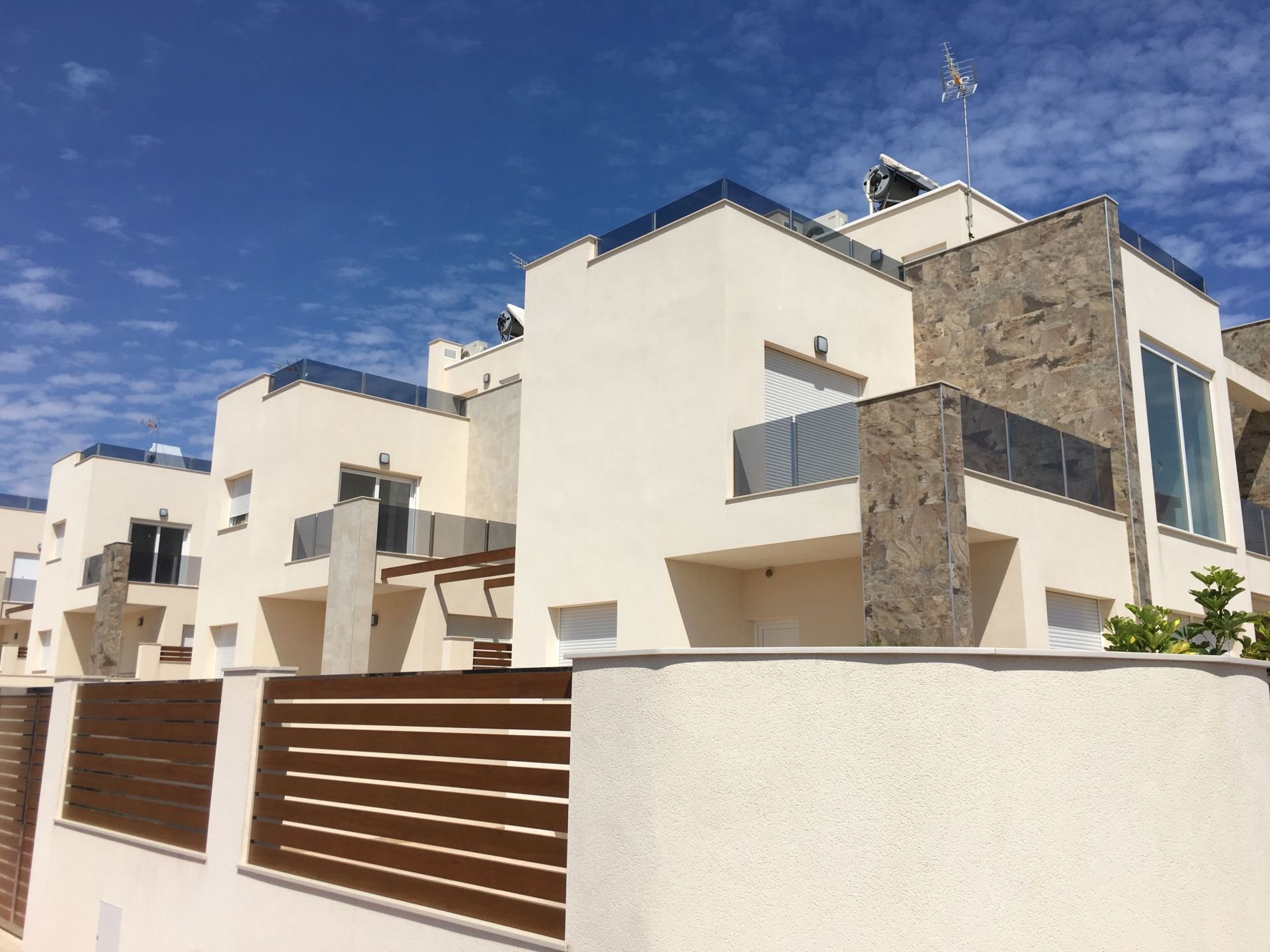 Casa a Torrevieja, Alicante, Spagna 3 camere da letto, 238 mq. N° 95740