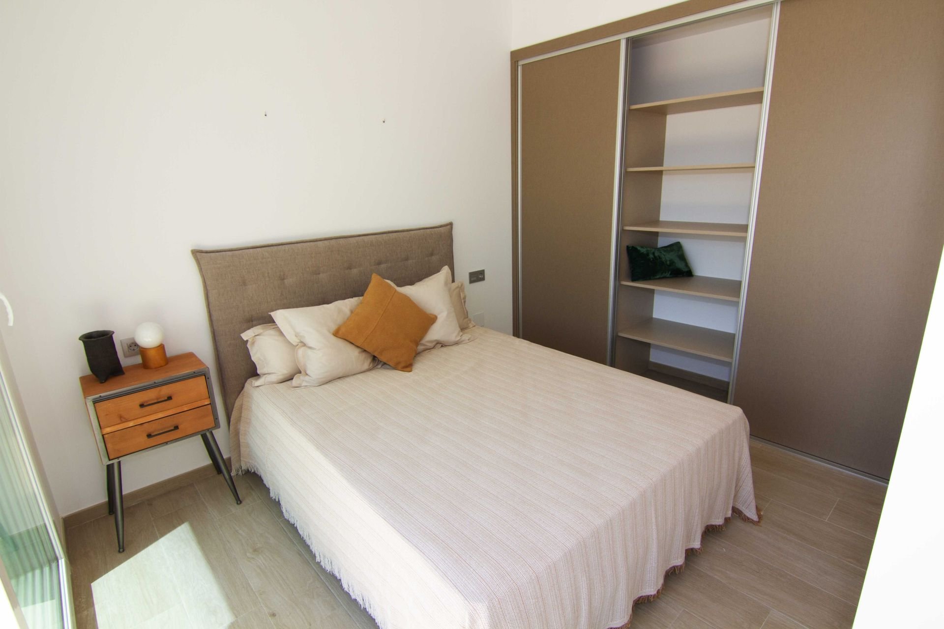 Casa a Torrevieja, Alicante, Spagna 3 camere da letto, 238 mq. N° 95740