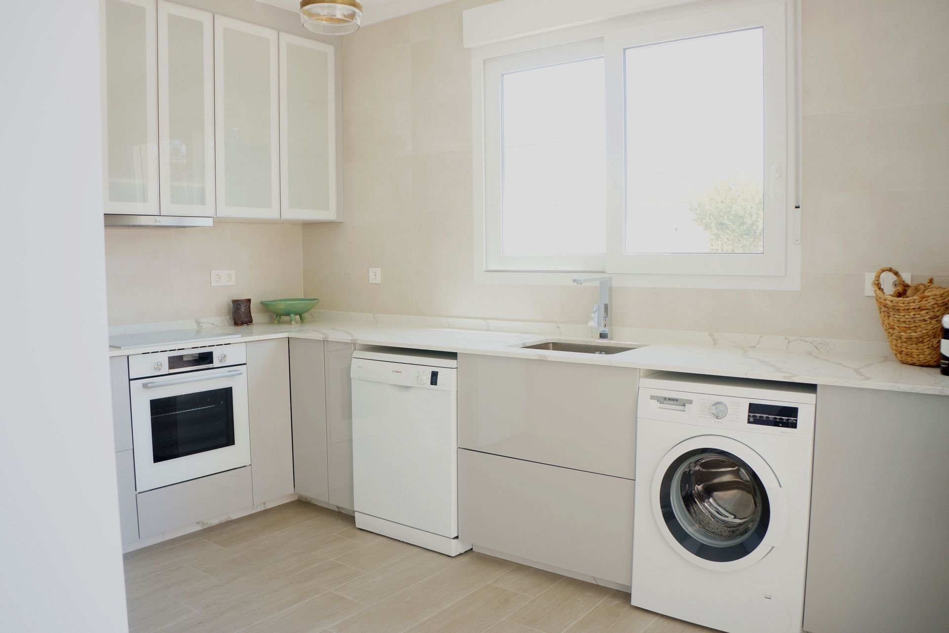 Casa a Torrevieja, Alicante, Spagna 3 camere da letto, 238 mq. N° 95740