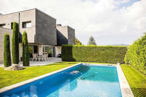 House à vendre Vallromanes, Barcelona, Espagne, 5 chambres, 540 m2 No. 22468 - photo 1