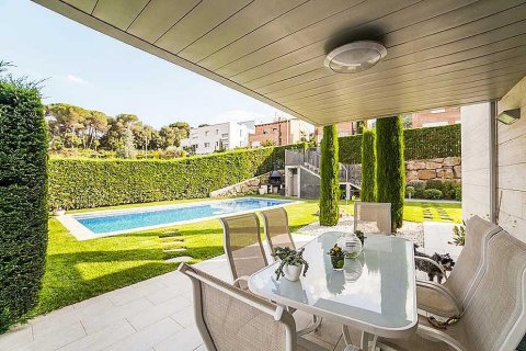 House à vendre Vallromanes, Barcelona, Espagne, 5 chambres, 540 m2 No. 22468 - photo 5