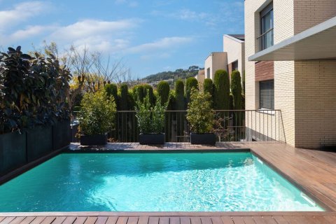 Сasa en venta en Vilassar de Dalt, Barcelona, España 6 dormitorios, 386 m2 No. 35899 - foto 2