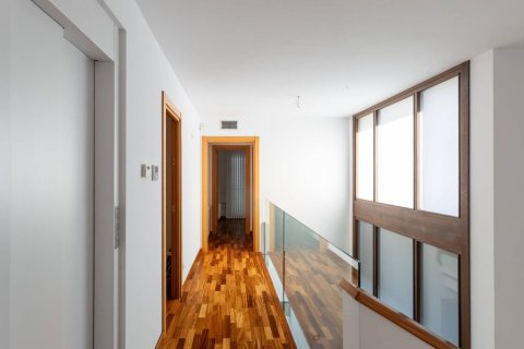 Сasa en venta en Vilassar de Dalt, Barcelona, España 6 dormitorios, 386 m2 No. 35899 - foto 22