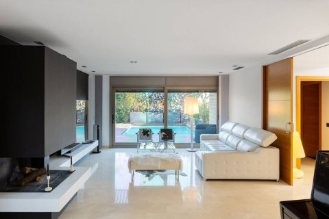 Сasa en venta en Vilassar de Dalt, Barcelona, España 6 dormitorios, 386 m2 No. 35899 - foto 7