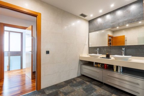 Сasa en venta en Vilassar de Dalt, Barcelona, España 6 dormitorios, 386 m2 No. 35899 - foto 26