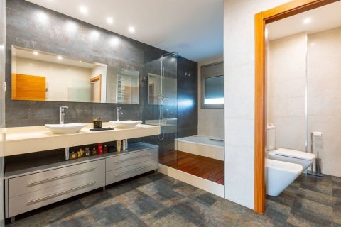 Сasa en venta en Vilassar de Dalt, Barcelona, España 6 dormitorios, 386 m2 No. 35899 - foto 27