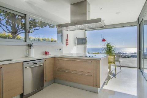 House for sale Cabrils, Barcelona, Spain 4 bedrooms, 358 sq.m. No. 37197 - photo 15