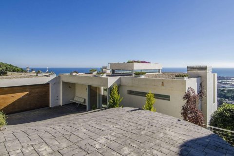 House for sale Cabrils, Barcelona, Spain 4 bedrooms, 358 sq.m. No. 37197 - photo 23