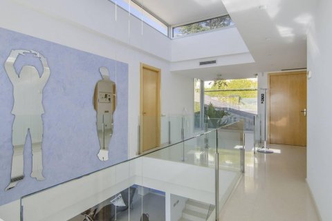 House for sale Cabrils, Barcelona, Spain 4 bedrooms, 358 sq.m. No. 37197 - photo 27