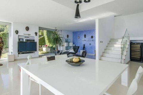 House for sale Cabrils, Barcelona, Spain 4 bedrooms, 358 sq.m. No. 37197 - photo 6