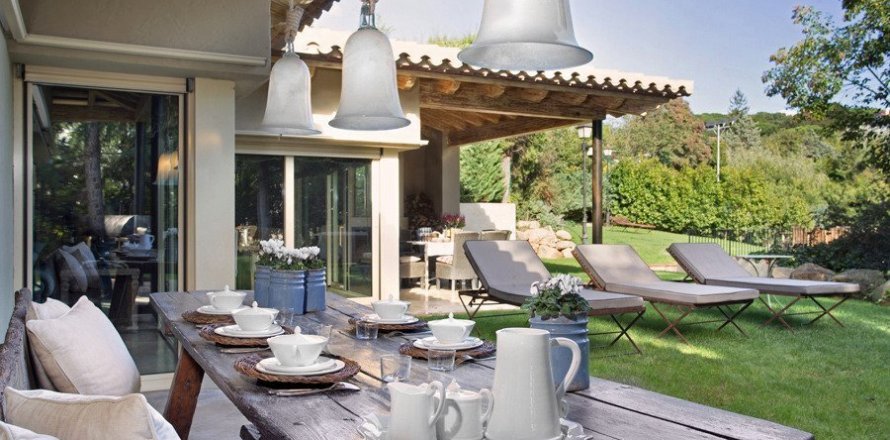 House Vallromanes, Barcelona, Spanien 5 Schlafzimmer, 688 m2 Nr. 22937