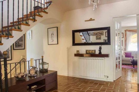 House for sale Cabrils, Barcelona, Spain 4 bedrooms, 400 sq.m. No. 22480 - photo 13