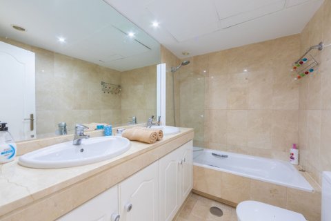 Penthouse for sale Estepona, Malaga, Spain 3 bedrooms, 137 sq.m. No. 109704 - photo 11
