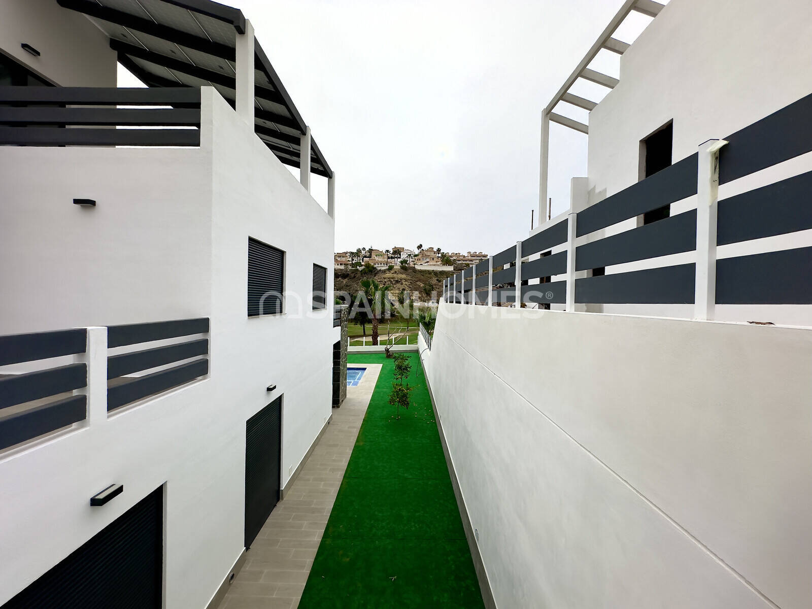 Villa in Rojales, Alicante, Spain 3 bedrooms, 302 sq.m. No. 55734