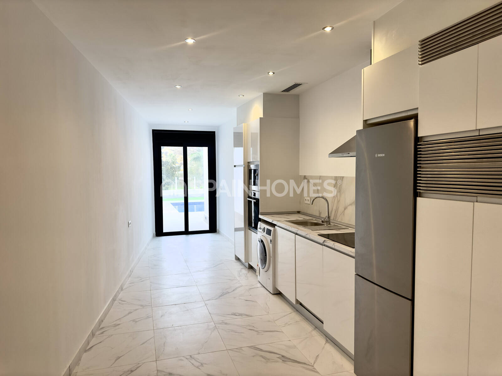 Villa in Rojales, Alicante, Spain 3 bedrooms, 302 sq.m. No. 55734