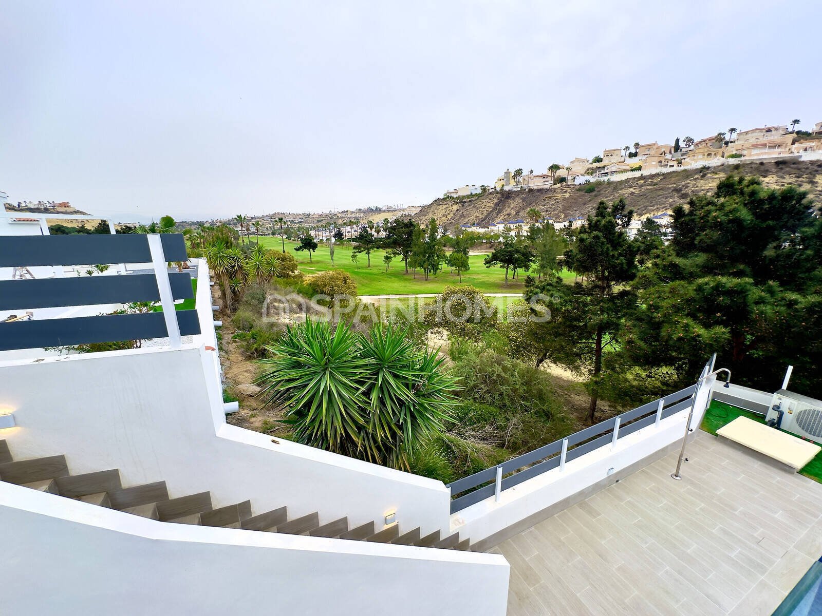 Villa in Rojales, Alicante, Spain 3 bedrooms, 302 sq.m. No. 55734
