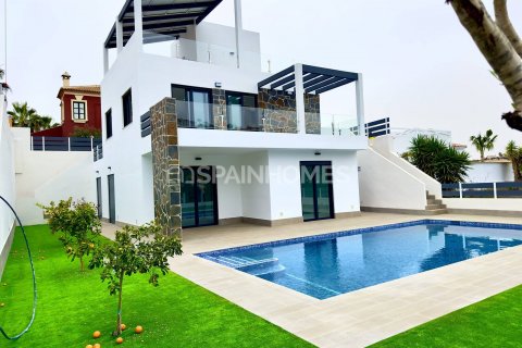 Villa in vendita Rojales, Alicante, Spagna 3 camere da letto, 302 mq. N° 55734 - foto 1