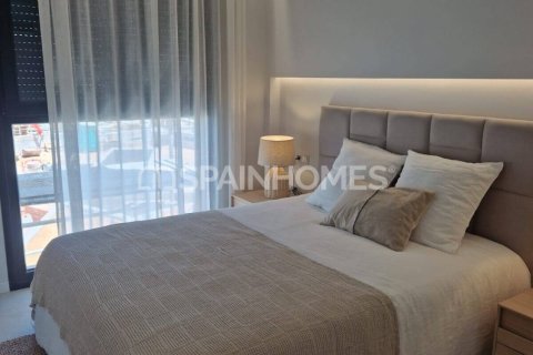Huoneisto myytävänä Denia, Alicante, Espanja, 2 makuuhuonetta, 80 m2 No. 92025 - kuva 17