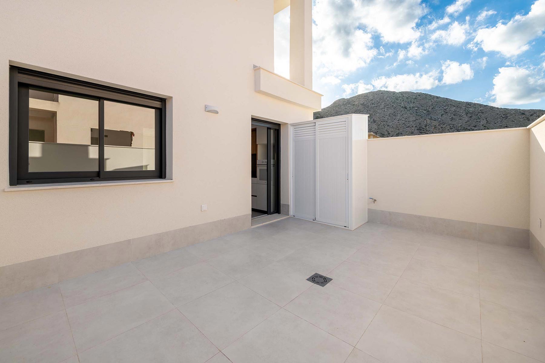 Villa i Alicante, Spanien 3 sovrum, 82 kvm. Nr. 112232