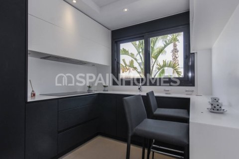 Продажа виллы в Ориуэла, Аликанте, Испания 3 спальни, 92м2 №48772 - фото 17