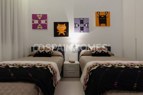 Продажа виллы в Ориуэла, Аликанте, Испания 3 спальни, 92м2 №48772 - фото 24