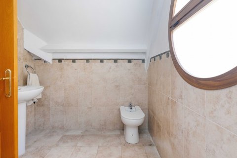 Продажа пентхауса Бенальмадена, Малага, Испания 4 спальни, 127м2 №117825 - фото 28