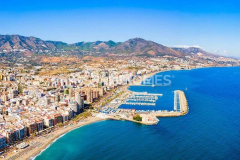 Продажа квартиры в Фуэнхирола, Малага, Испания 2 спальни, 86м2 №48625 - фото 21