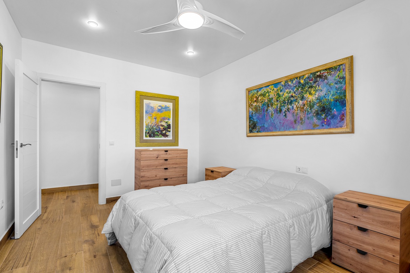 Huvila Los Montesinos, Alicante, Espanja 6 makuuhuonetta, 340 m2 No. 117918