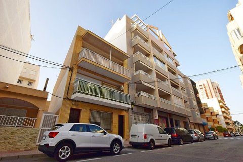 Apartment for sale Torrevieja, Alicante, Spain 4 bedrooms, 124 sq.m. No. 111235 - photo 2