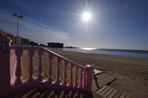 Apartment for sale Torrevieja, Alicante, Spain 4 bedrooms, 124 sq.m. No. 111235 - photo 1