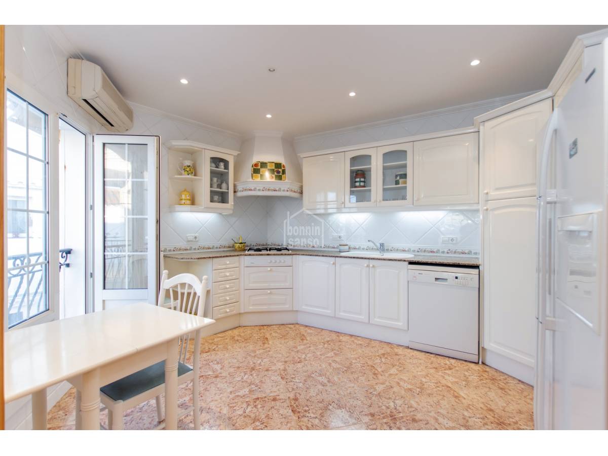 Townhouse à Es Mercadal, Menorca, Espagne 8 chambres, 142 m2 No. 93071