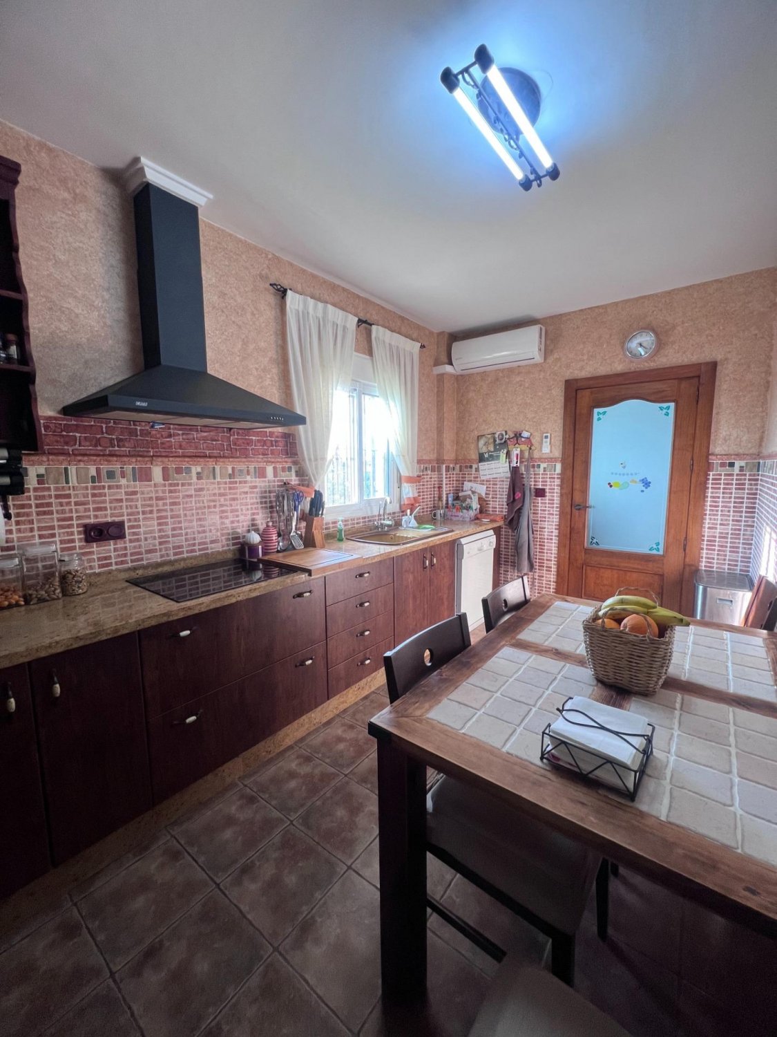 Villa a Orihuela, Alicante, Spagna 5 camere da letto, 253 mq. N° 115737