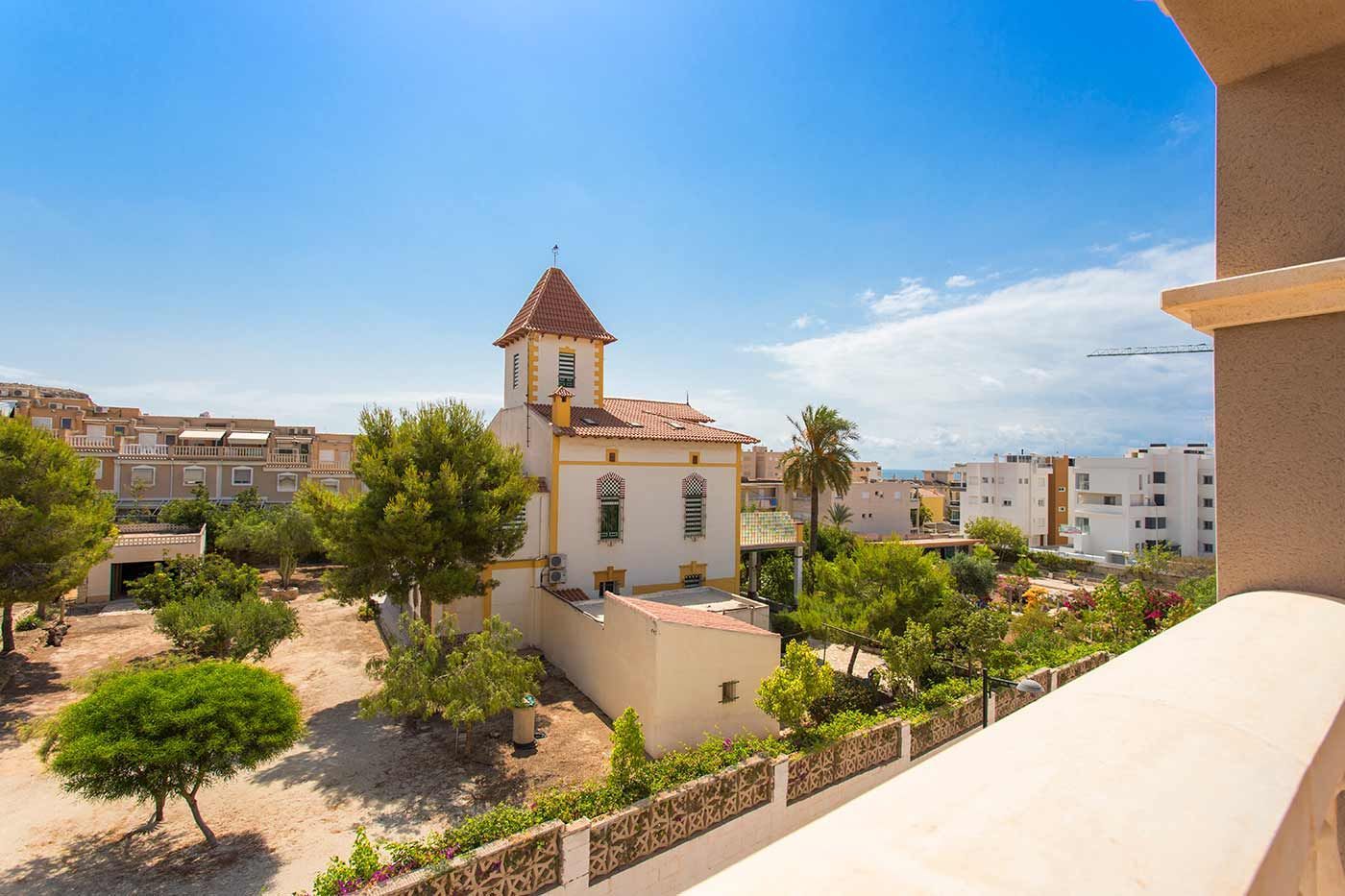 Bungalow in Santa Pola, Alicante, Spanien 2 Schlafzimmer, 144 m2 Nr. 95493