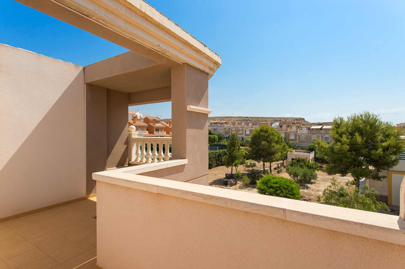 Bungalow in Santa Pola, Alicante, Spanien 2 Schlafzimmer, 144 m2 Nr. 95493