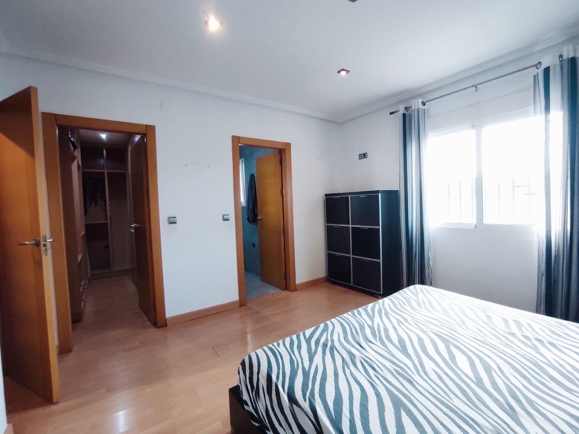 Villa in Torrevieja, Alicante, Spanien 3 Schlafzimmer, 132 m2 Nr. 90324