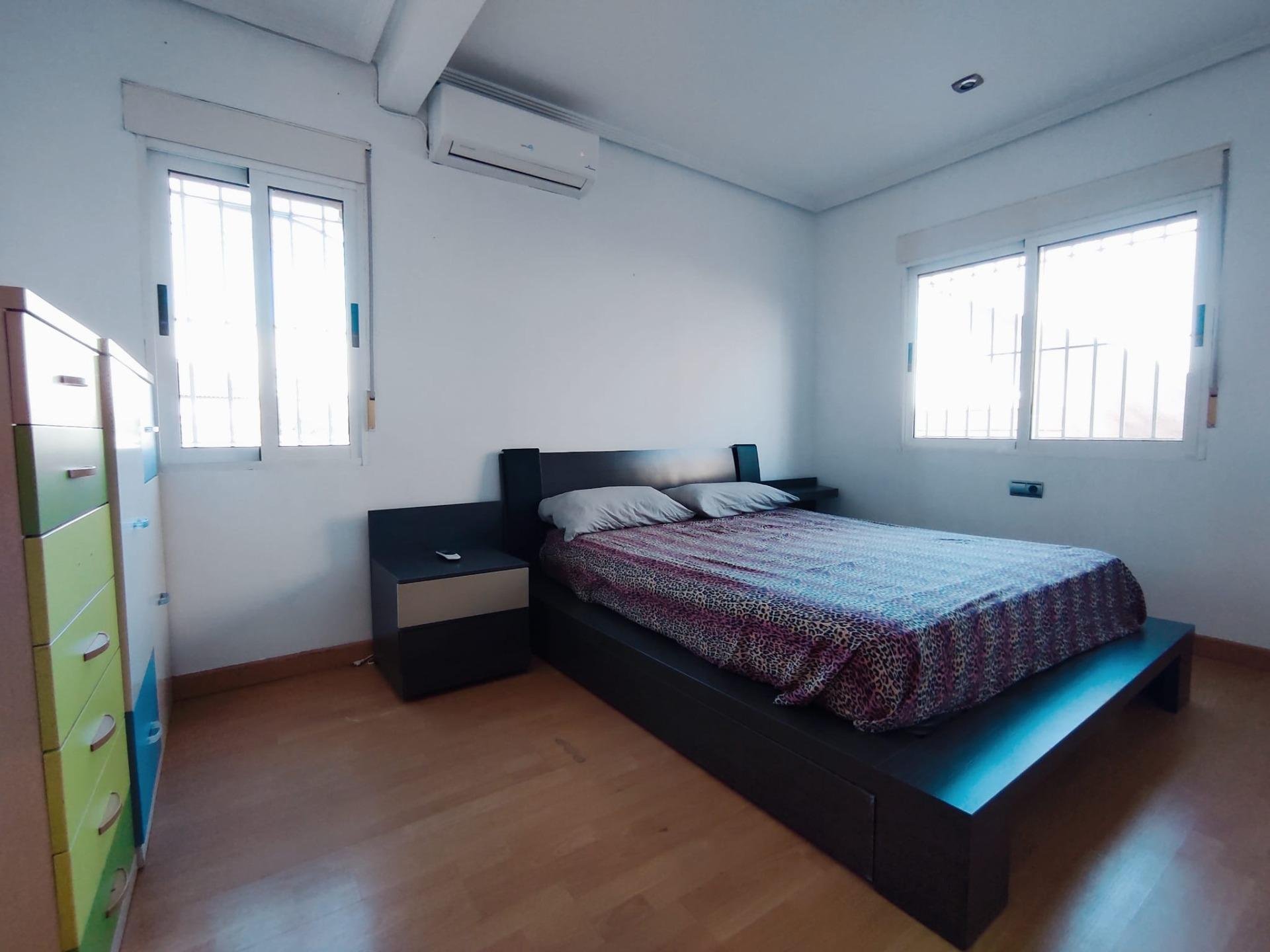 Villa in Torrevieja, Alicante, Spanien 3 Schlafzimmer, 132 m2 Nr. 90324