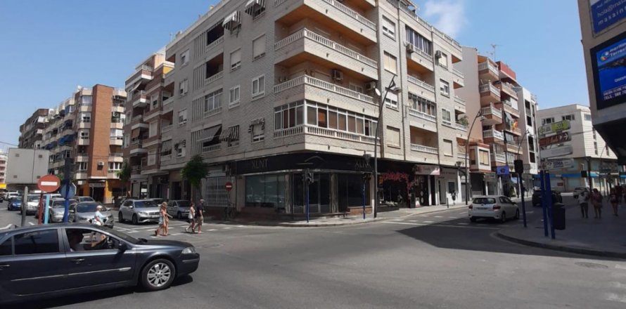 Apartment Torrevieja, Alicante, Spain 3 bedrooms, 120 sq.m. No. 113042