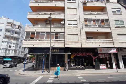 Apartment for sale Torrevieja, Alicante, Spain 3 bedrooms, 120 sq.m. No. 113042 - photo 4