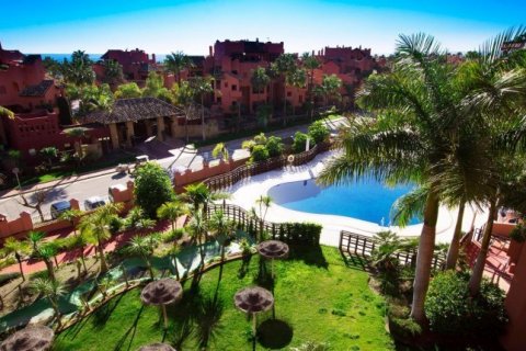 Huoneisto myytävänä Estepona, Malaga, Espanja, 3 makuuhuonetta, 141 m2 No. 21756 - kuva 1