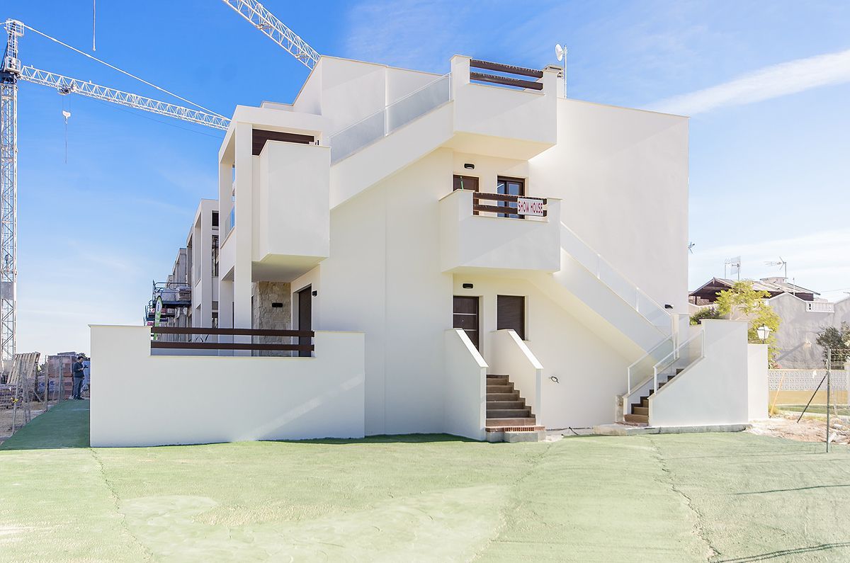 Bungalow à Torrevieja, Alicante, Espagne 2 chambres, 62 m2 No. 95623