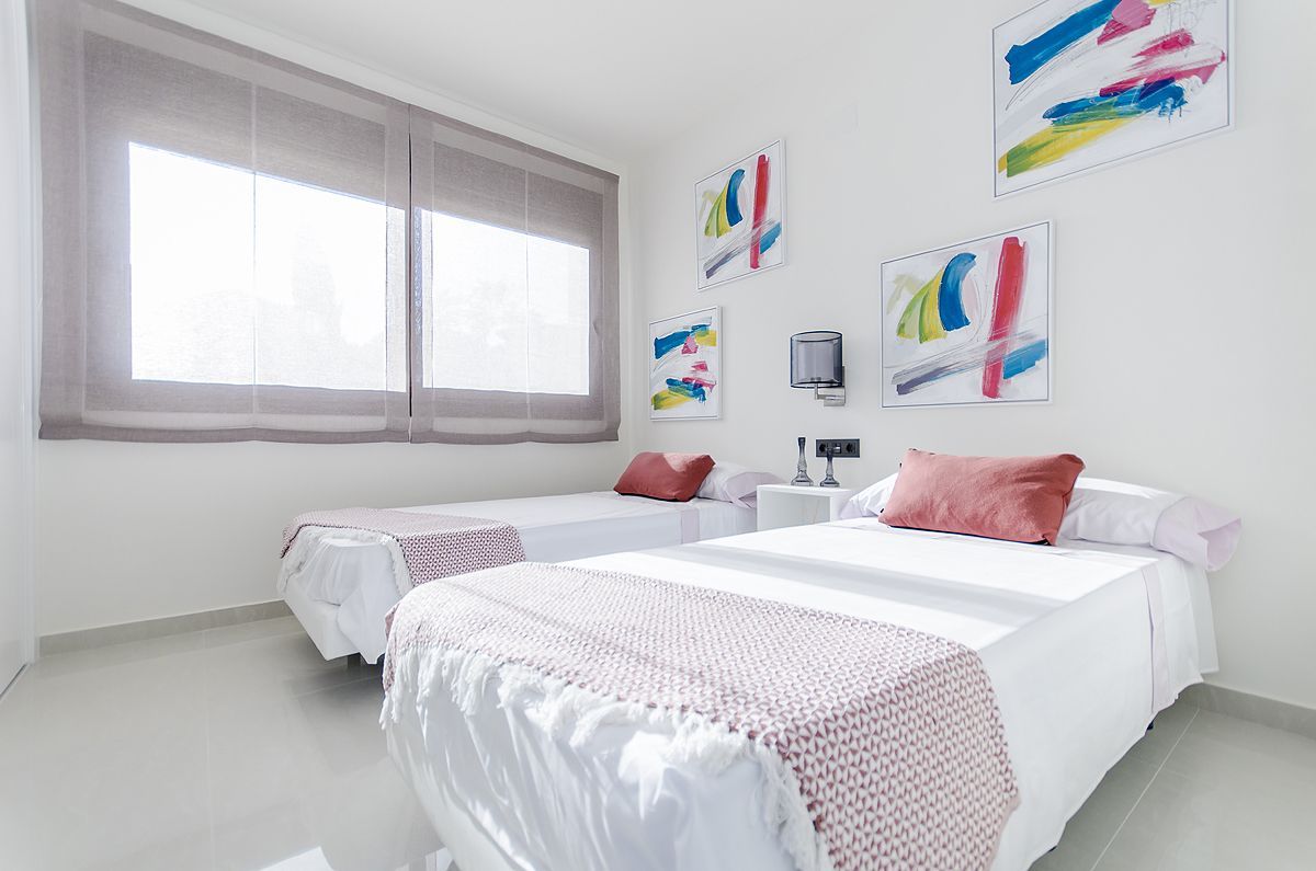 Bungalow à Torrevieja, Alicante, Espagne 2 chambres, 62 m2 No. 95623
