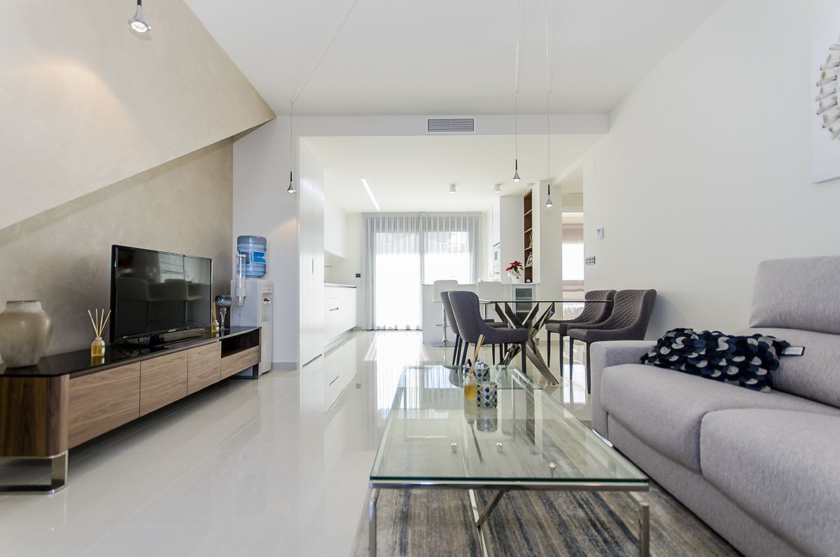 Bungalow à Torrevieja, Alicante, Espagne 2 chambres, 62 m2 No. 95623