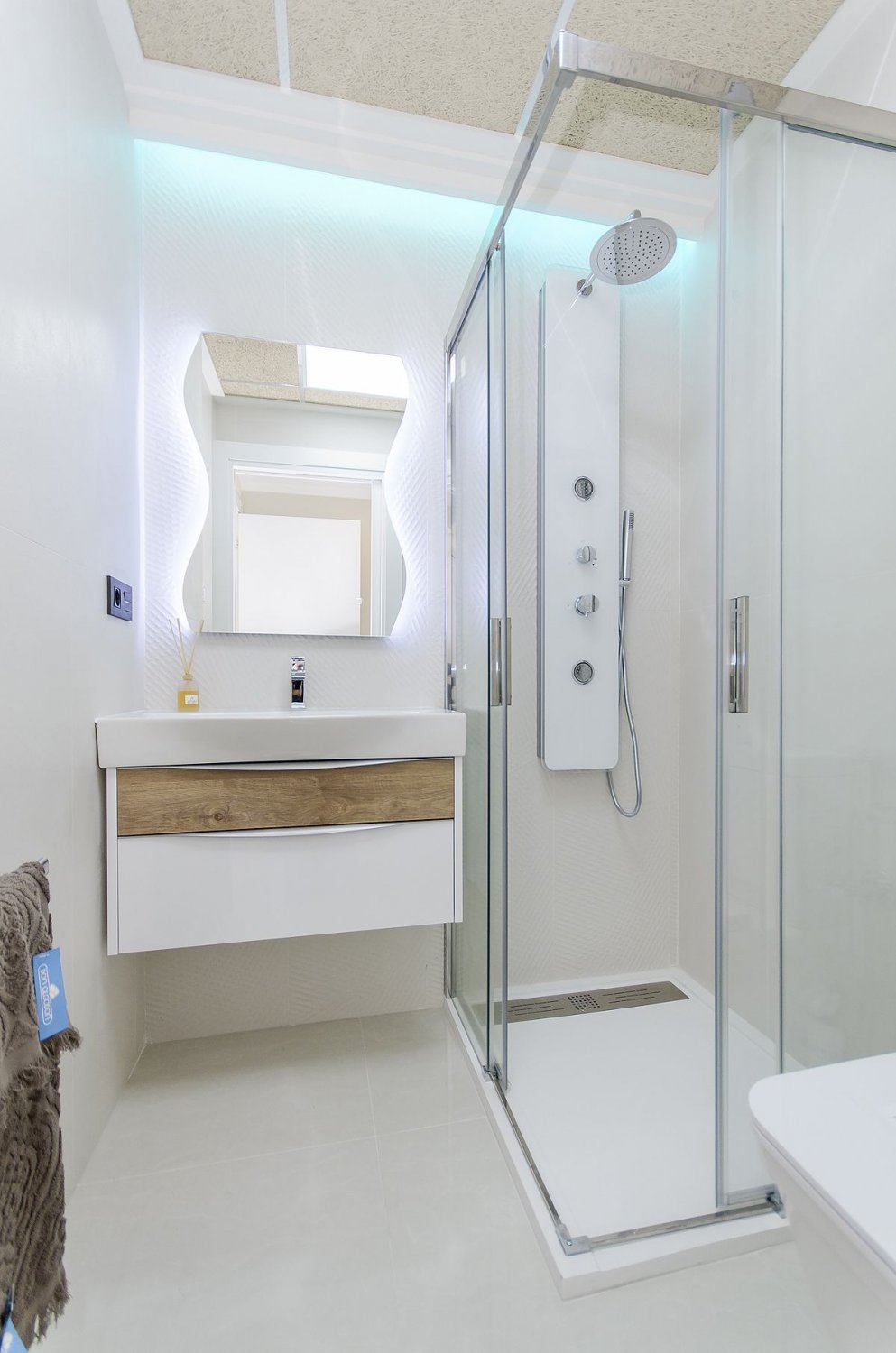 Bungalow à Torrevieja, Alicante, Espagne 2 chambres, 62 m2 No. 95623