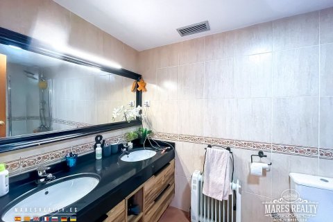 Townhouse for sale Canet de Mar, Barcelona, Spain 4 bedrooms, 299 sq.m. No. 117638 - photo 16