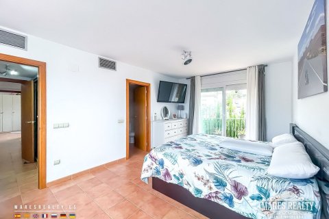 Townhouse for sale Canet de Mar, Barcelona, Spain 4 bedrooms, 299 sq.m. No. 117638 - photo 11
