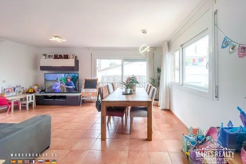 Townhouse for sale Canet de Mar, Barcelona, Spain 4 bedrooms, 299 sq.m. No. 117638 - photo 3