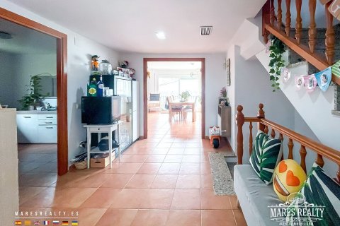 Townhouse for sale Canet de Mar, Barcelona, Spain 4 bedrooms, 299 sq.m. No. 117638 - photo 5