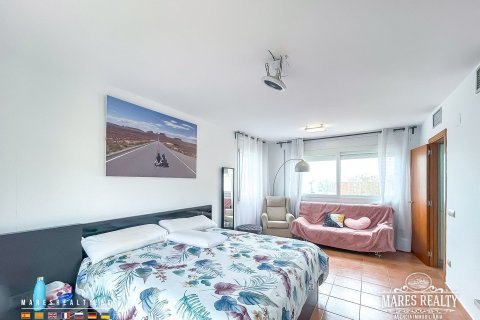 Townhouse for sale Canet de Mar, Barcelona, Spain 4 bedrooms, 299 sq.m. No. 117638 - photo 12