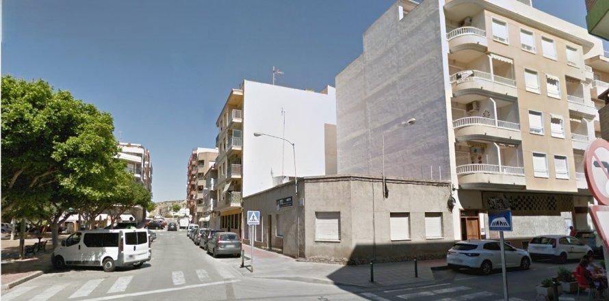 Townhouse Guardamar del Segura, Alicante, Spain 4 bedrooms, 164 sq.m. No. 115472